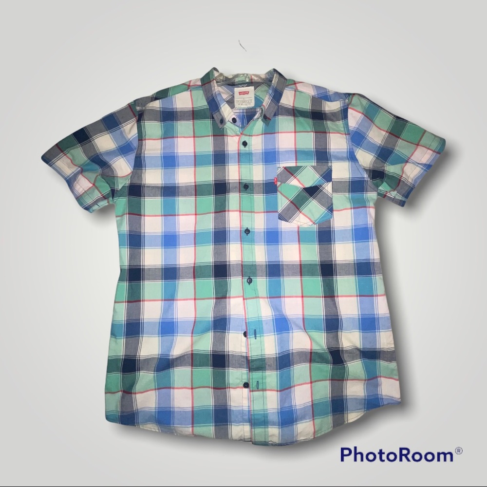 Levi’s button down - Picture 3 of 3
